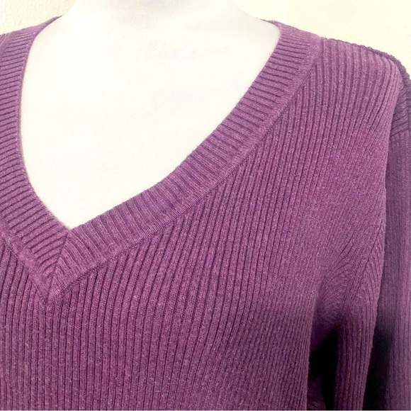Lane Bryant Women’s Purple Knit V-Neck Vintage Sweater Plus 22/24 100%Cotton - Picture 2 of 7